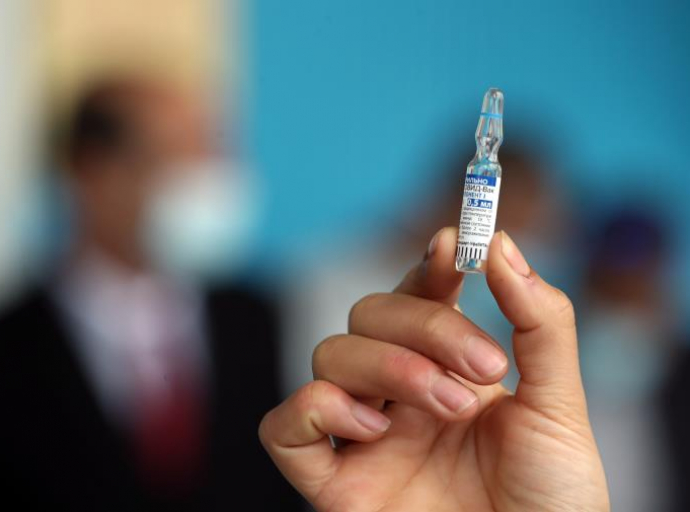 Ρωσία: Κανένα περιστατικό θανάτου έπειτα από εμβολιασμό με ρωσικά εμβόλια